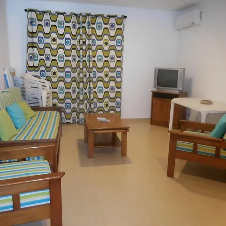 Turisticos Crisgolf Apartment